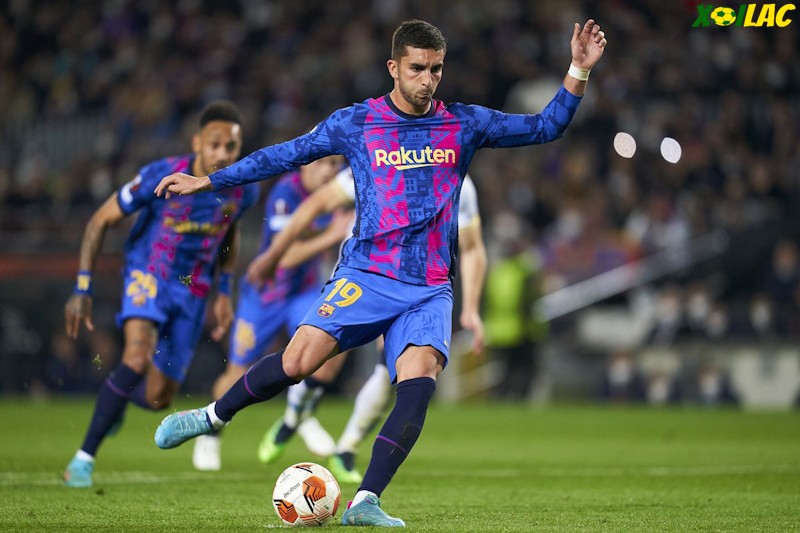 Barcelona sẽ tiếp đón Napoli trên sân nhà tại vòng 1/8 Champions League