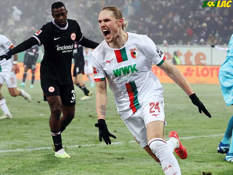 Frankfurt sẽ tiếp đón với Augsburg trên sân nhà tại vòng 30 Bundesliga Frankfurt sẽ tiếp đón với Augsburg trên sân nhà tại vòng 30 Bundesliga