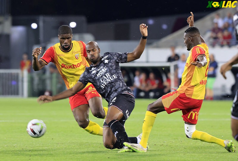 Metz sẽ đối đầu với Lens taji vòng 29 Ligue 1