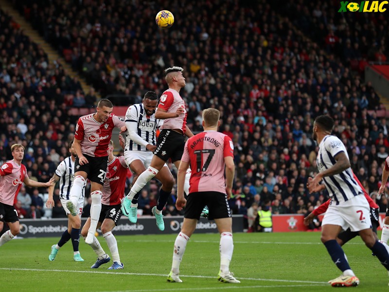 Southampton sẽ đối đầu với West Brom tại lượt về Playoff Championship